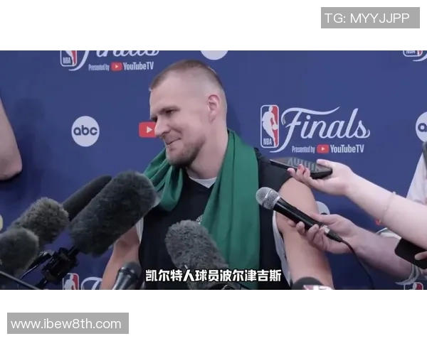 桑托斯畅谈库里与波尔津吉斯挡拆组合的威力与防守难题